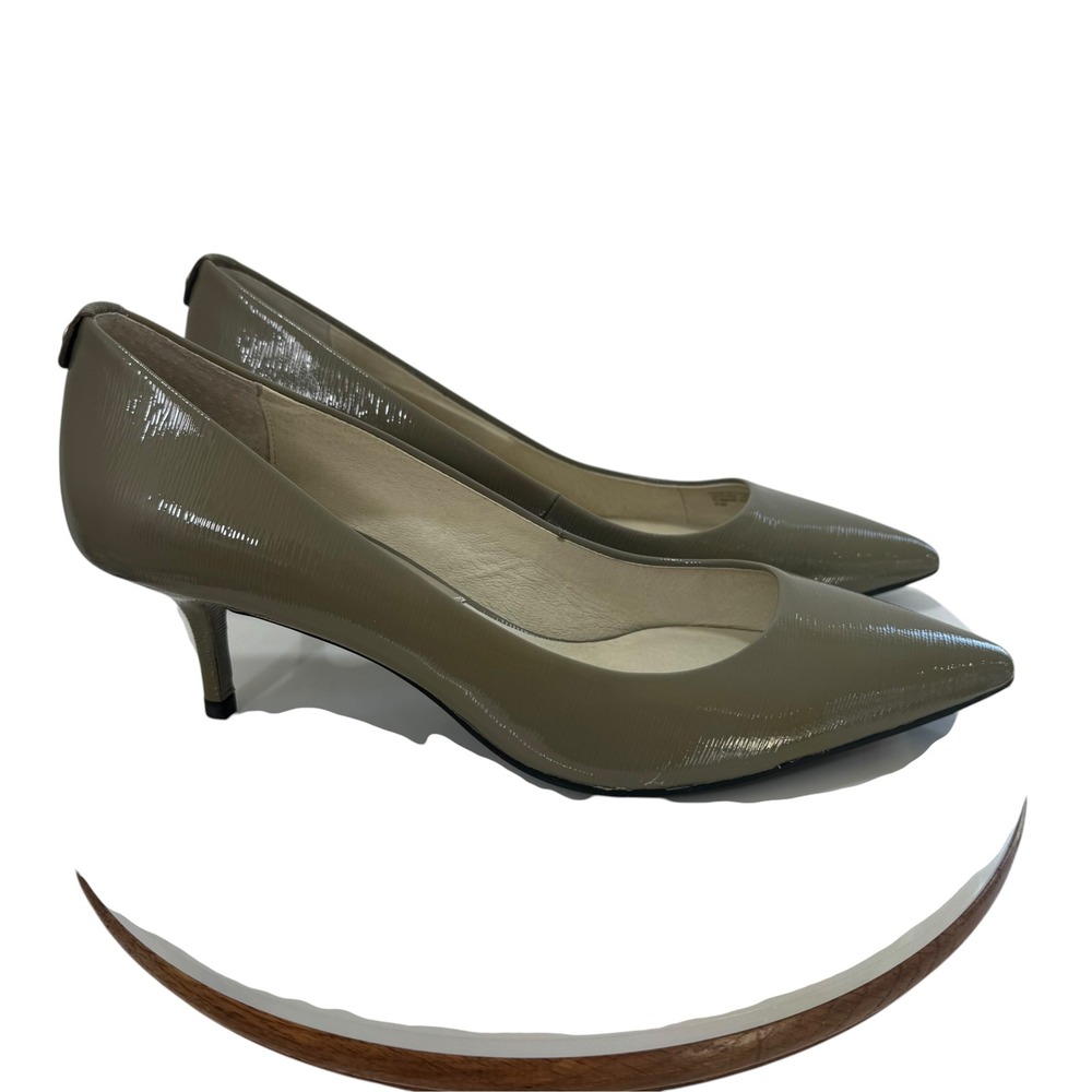 Michael Michael Kors Flex Kitten Pump Taupe Patent Leather Pointed Toe Heels 8.5